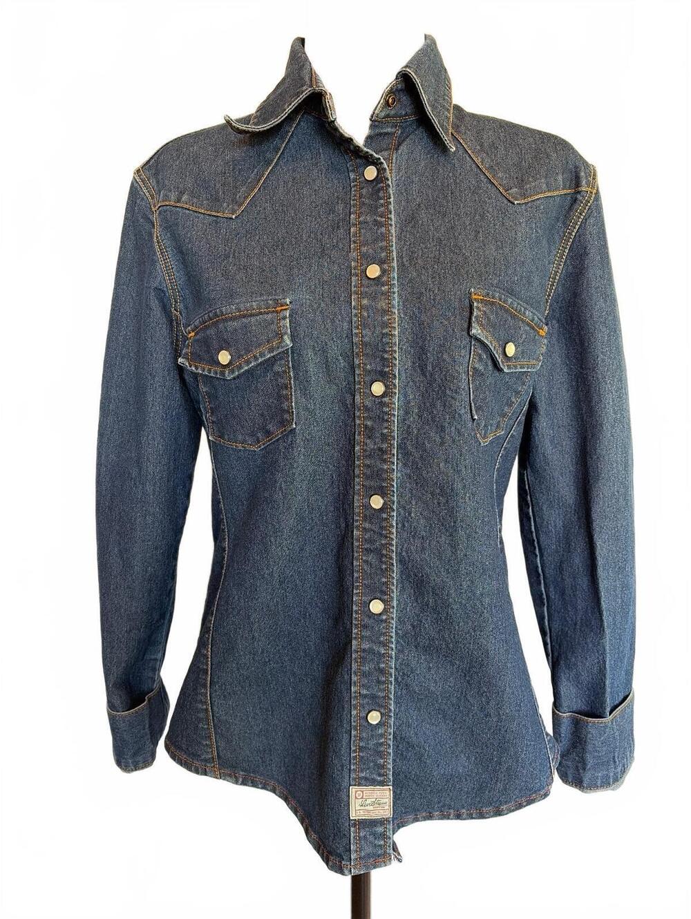Vintage Y2K Levi Strauss Denim Western Shirt M Blue Fitted Pearl Snap Cowgirl